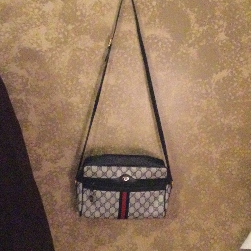Authentic Gucci purse